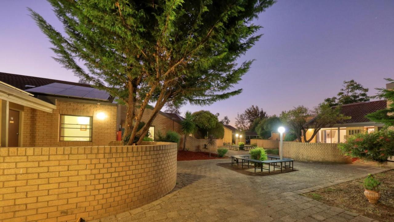 Aparthotel Executive Hideaway Benalla Zewnętrze zdjęcie